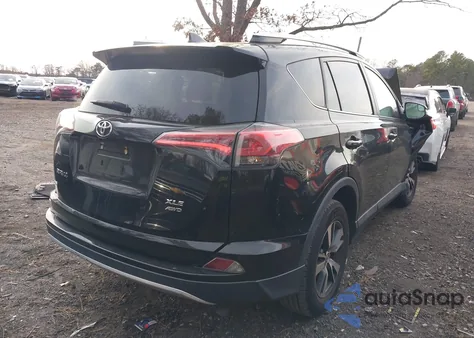 2016 Toyota Rav4 Xle z USA, uszkodzony, nr VIN 2T3RFREV6GW516920